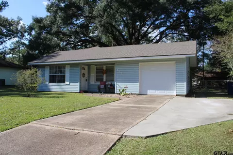 110 Read St, Silsbee, TX 77656