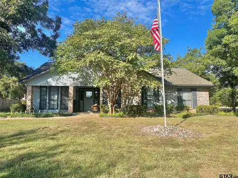 212 W Oaks Cir, Sulphur Springs, TX 75482