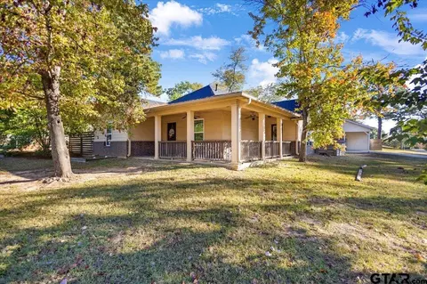 300 N Evenside St, Henderson, TX 75654
