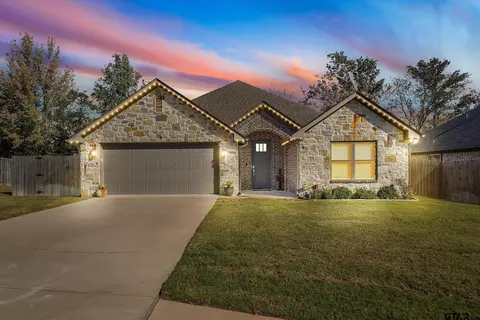 10059 Dayspring Dr, Flint, TX 75762