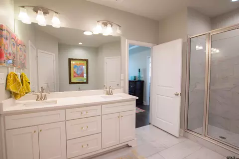 Bath - 11778 Jayden Ln, Tyler, TX 75703 photo 2 of 5