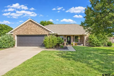1675 Meadowview St, Athens, TX 75752