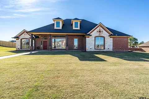 180 Kwando Ln, Bullard, TX 75757