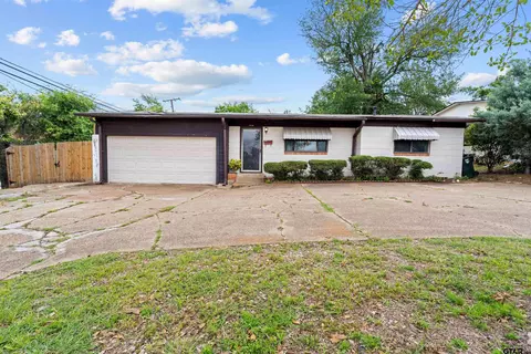 1118 S Fleishel Ave, Tyler, TX 75701