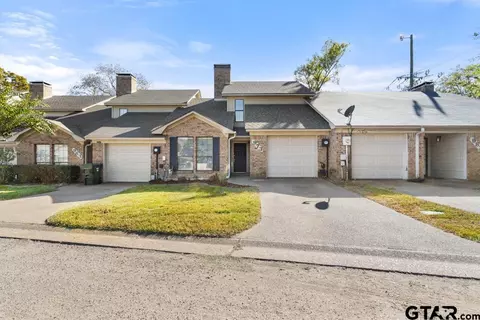 973 Creekside Dr, Tyler, TX 75703