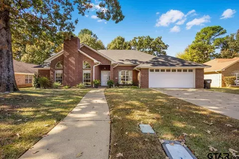 1105 Casandra, Longview, TX 75605
