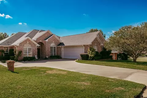 634 Whiteoak Ln, Tyler, TX 75703