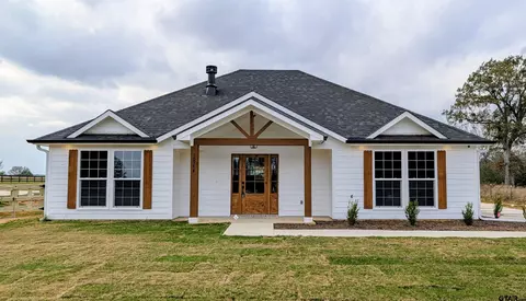 10374 Cr 338, Lindale, TX 75771