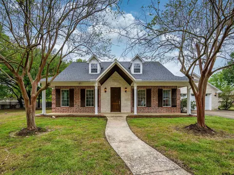 2105 Harvard, Jacksonville, TX 75766