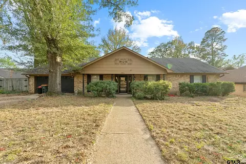 1811 Picadilly Pl, Tyler, TX 75703
