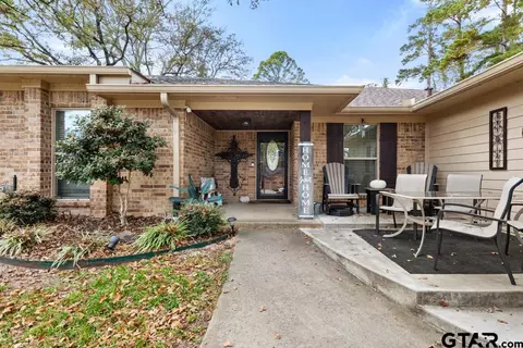 Exterior - 412 E Hideaway Ln, Hideaway, TX 75771 photo 2 of 12