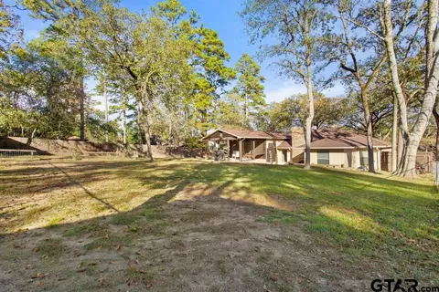 Exterior - 412 E Hideaway Ln, Hideaway, TX 75771 photo 10 of 12