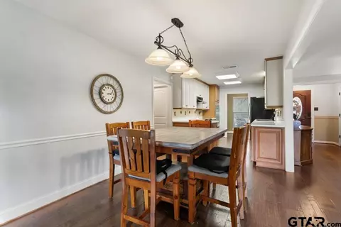 Dining - 412 E Hideaway Ln, Hideaway, TX 75771 photo 3 of 3