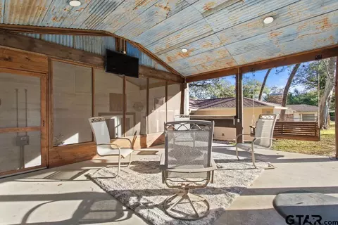 Exterior - 412 E Hideaway Ln, Hideaway, TX 75771 photo 7 of 12