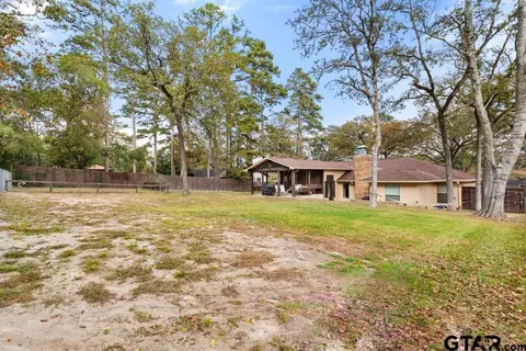 Exterior - 412 E Hideaway Ln, Hideaway, TX 75771 photo 9 of 12