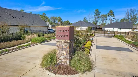 1721 Legacy Ct, Tyler, TX 75703