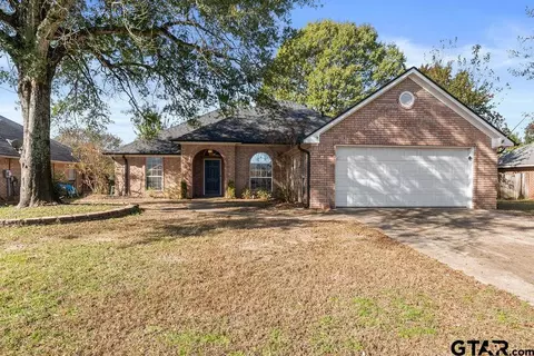 16840 Terrebonne Dr, Tyler, TX 75703