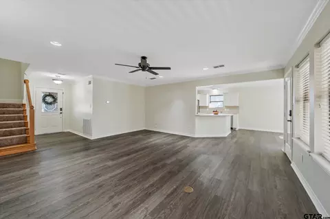 504 Susie St, Chandler, TX 75758