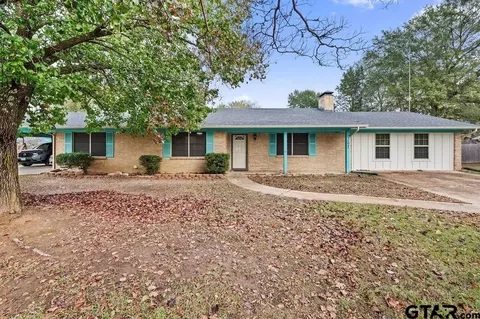 205 Wayside Dr, Quitman, TX 75783