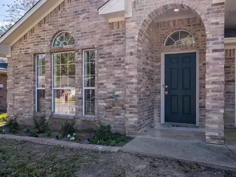 541 Frederick Cir, Flint, TX 75762