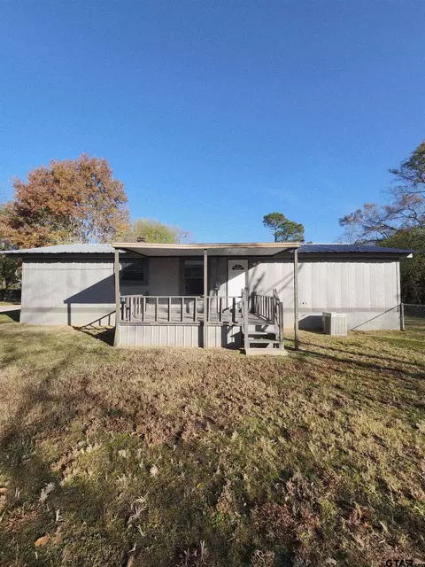 7679 Lindy Ln, Frankston, TX 75763