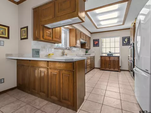 323 Hideaway Ln E, Hideaway, TX 75771 photo 9
