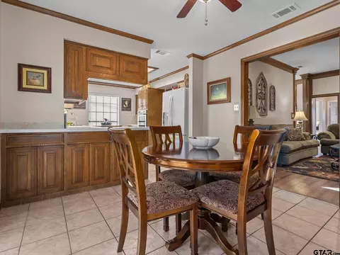 323 Hideaway Ln E, Hideaway, TX 75771 photo 13
