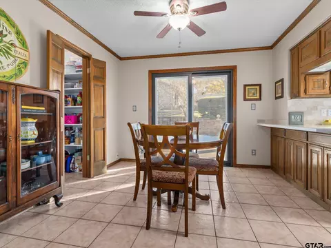 323 Hideaway Ln E, Hideaway, TX 75771 photo 15