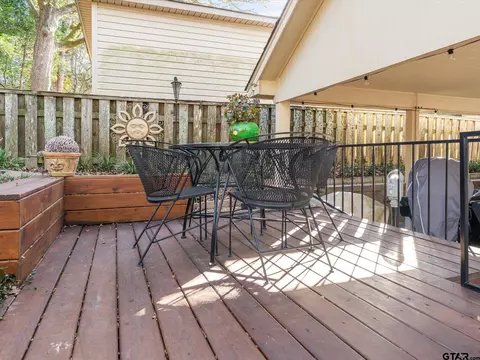 323 Hideaway Ln E, Hideaway, TX 75771 photo 35