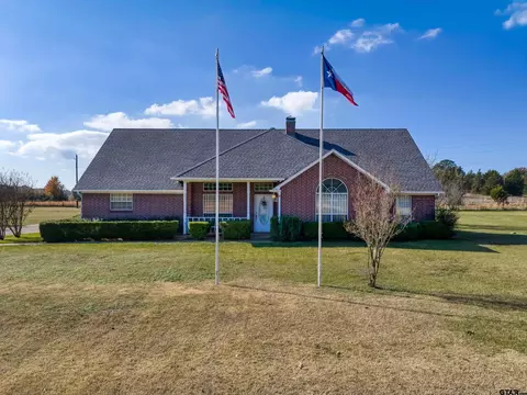 15099 Fargo Dr, Chandler, TX 75758