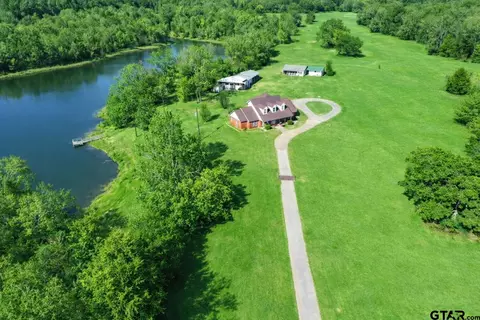 373 Cr 2724, Mineola, TX 75773