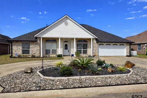 19430 Sara Ln, Flint, TX 75762