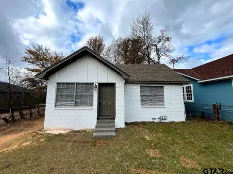 1004 N Grand, Tyler, TX 75702