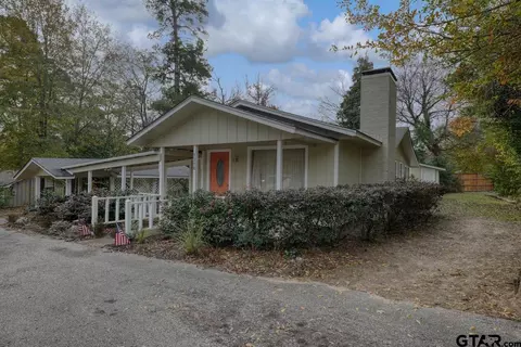 1210 Chateau Ln, Hideaway, TX 75771