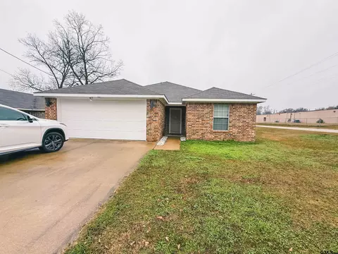 201 Reynolds St, Pittsburg, TX 75686