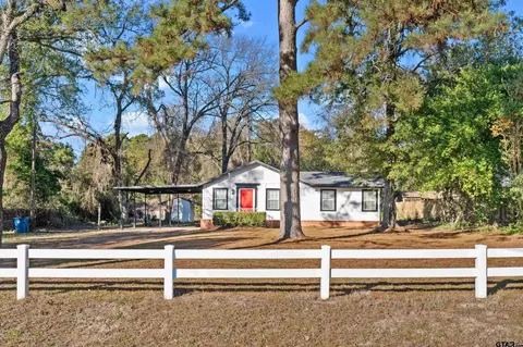 402 W W Pne, Overton, TX 75684