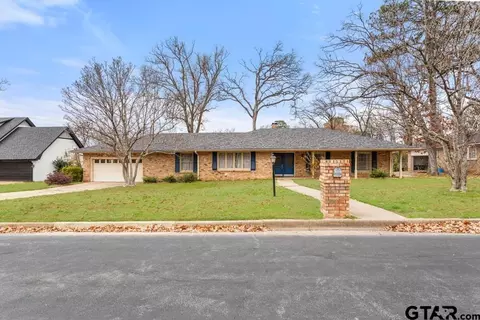 1716 Yosemite Dr, Tyler, TX 75703