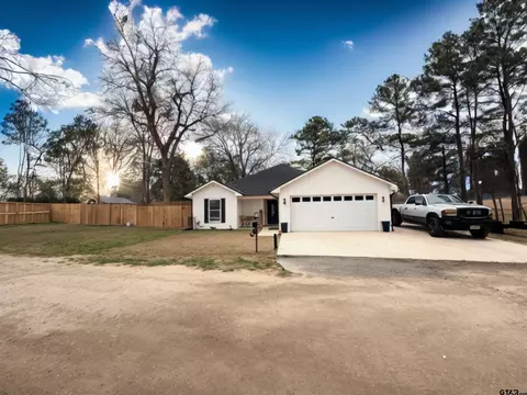 12107 Split Oak Dr, Poynor, TX 75782