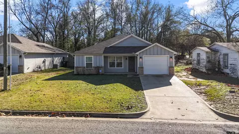2220 Walton Rd, Tyler, TX 75701 photo 2