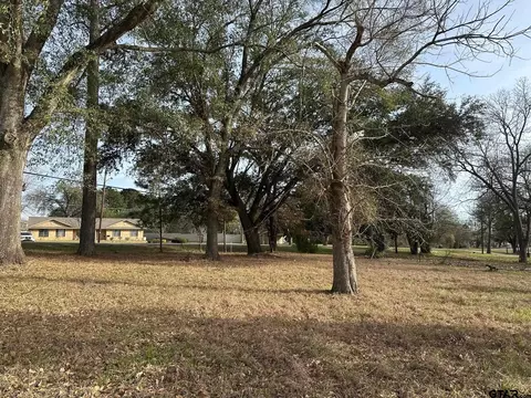 3591 N Us Highway 287, Crockett, TX 75835