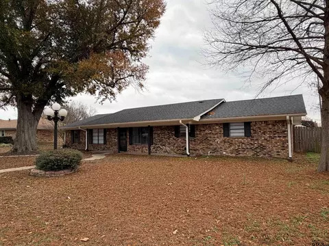 404 Brookwood, Mount Pleasant, TX 75455