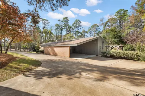 Exterior - 6376 Tryon Rd, Longview, TX 75605 photo 4 of 9