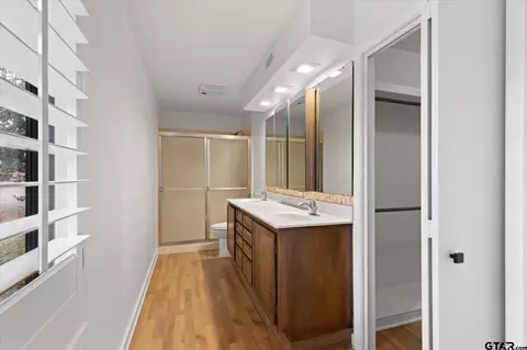 Bath - 6376 Tryon Rd, Longview, TX 75605 photo 4 of 4