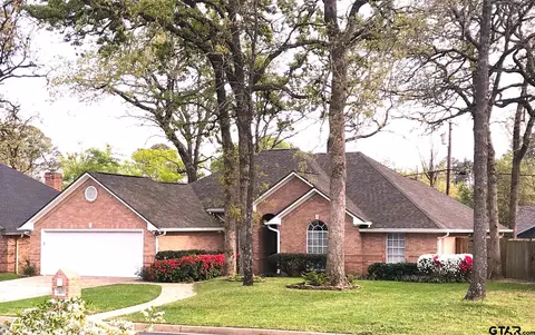 3305 Oak Village Dr, Tyler, TX 75707