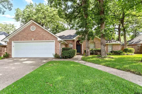 3305 Oak Village Dr, Tyler, TX 75707