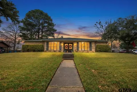 1606 Timothy St, Henderson, TX 75654