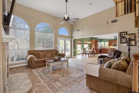 18344 Springmill Ct, Flint, TX 75762 photo 10