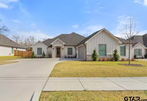 5300 Hollytree Dr, Tyler, TX 75703