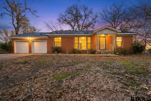 2228 Sampson Pl, Tyler, TX 75701