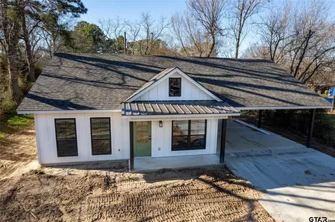 2380 Beverly Dr, Paris, TX 75460